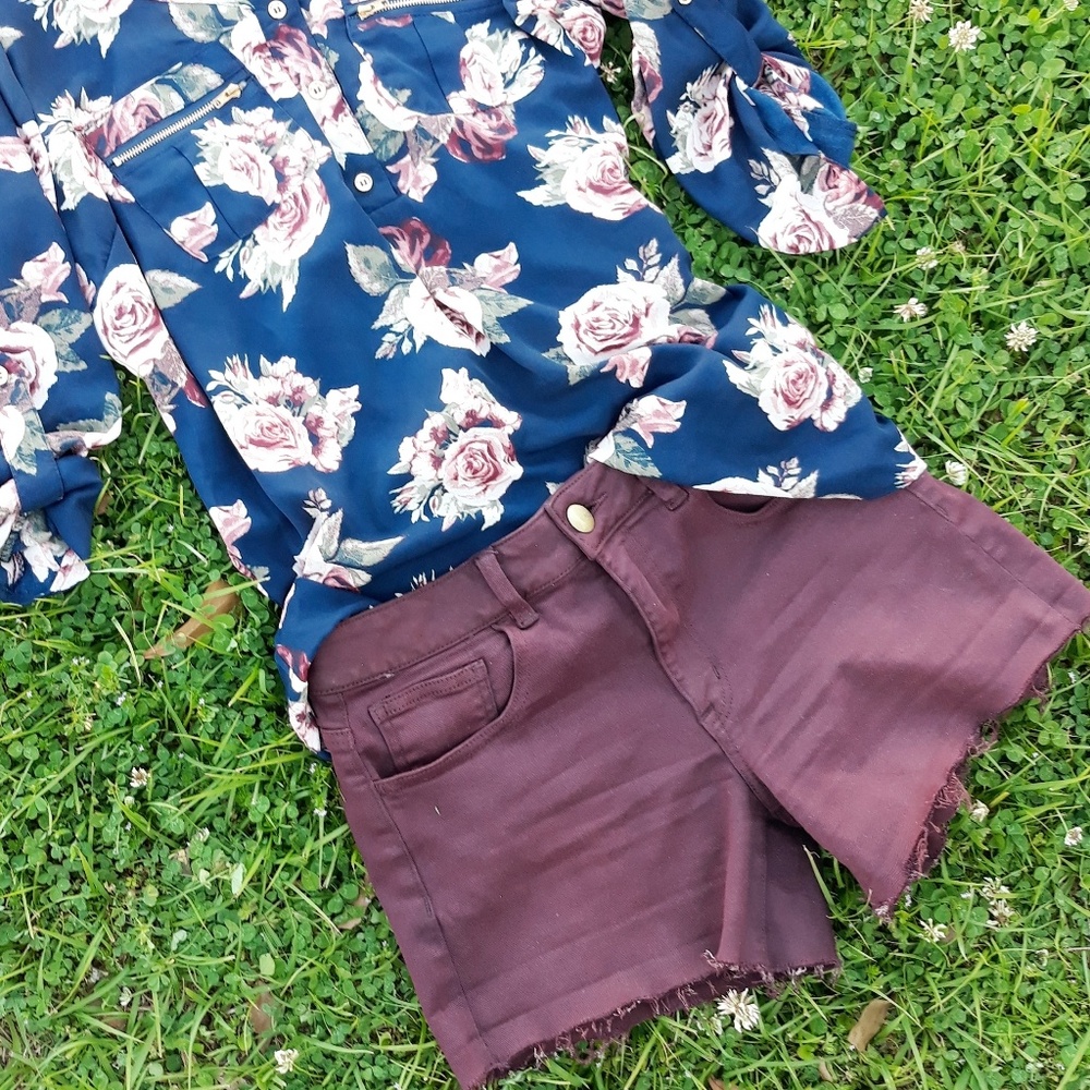 American Eagle Cutoff Shorties Euc! - image 7